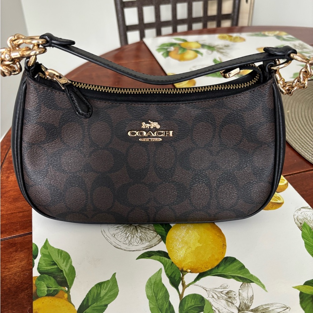 Coach Signature Brown Shoulder Bag